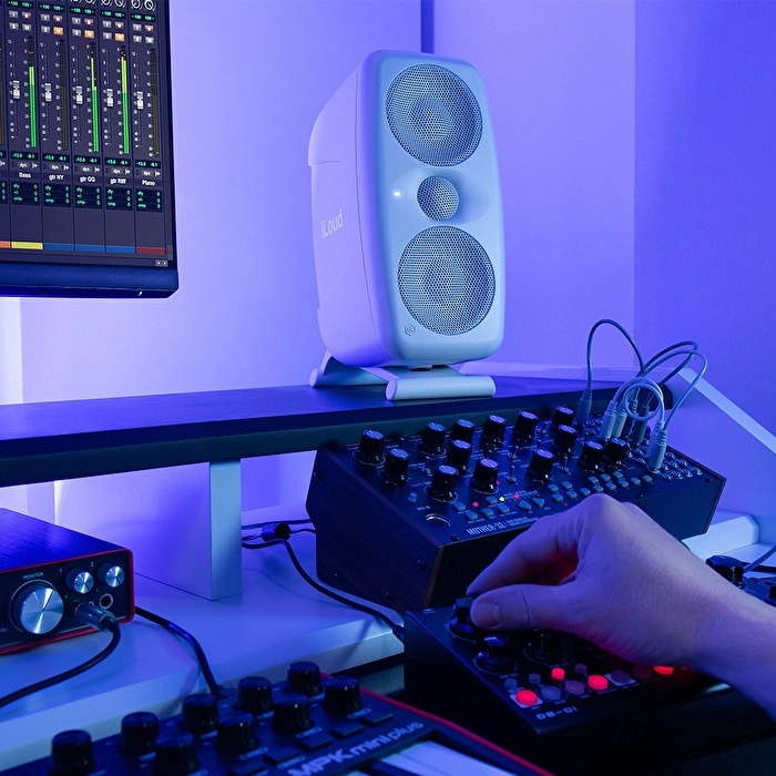 ik-multimedia-iloud-mtm-mkii-beyaz-referans-monitor-asimetrik-e-ticaret-gorsel4